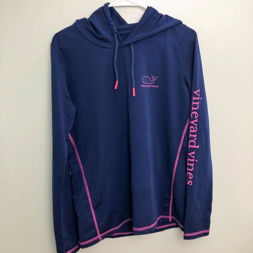 Vineyard Vines Women’s Performance Fitted Hoodie
